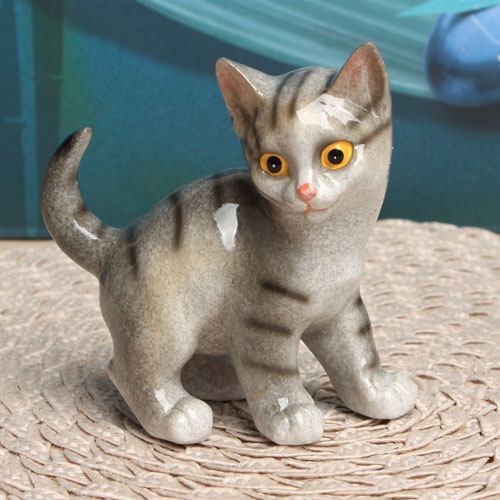 귀여운 회색 고양이 소품 인형